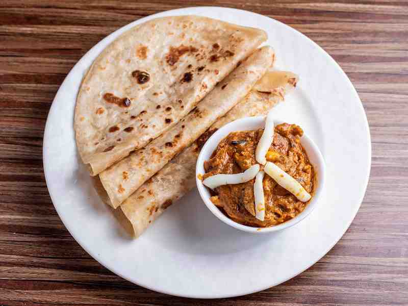 Chicken Bharta With Paratha