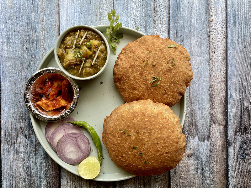 Bedmi Puri With Aloo Sabzi