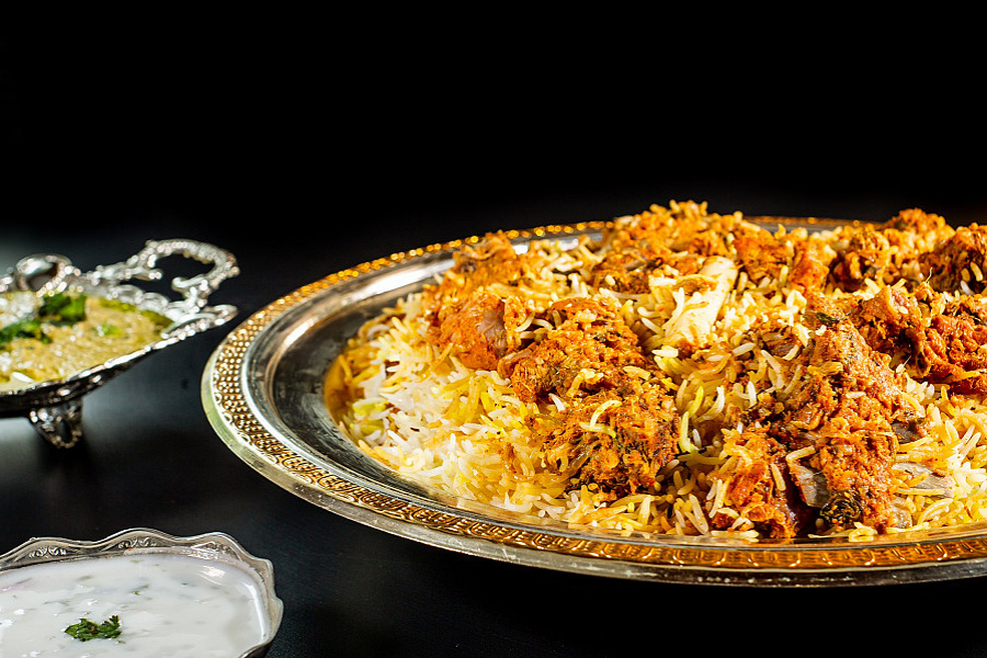 Zafrani Gosht Ki Biryani Jumbo [Serves 5]