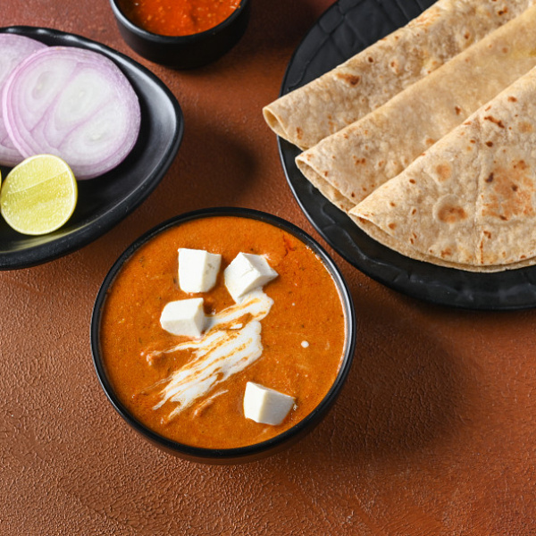 Paneer Butter Masala With Tava Roti (3 Pcs)