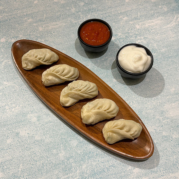 Authentic Steamed Paneer Momos