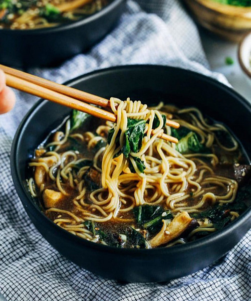 Veg Ramen Noodles Bowl