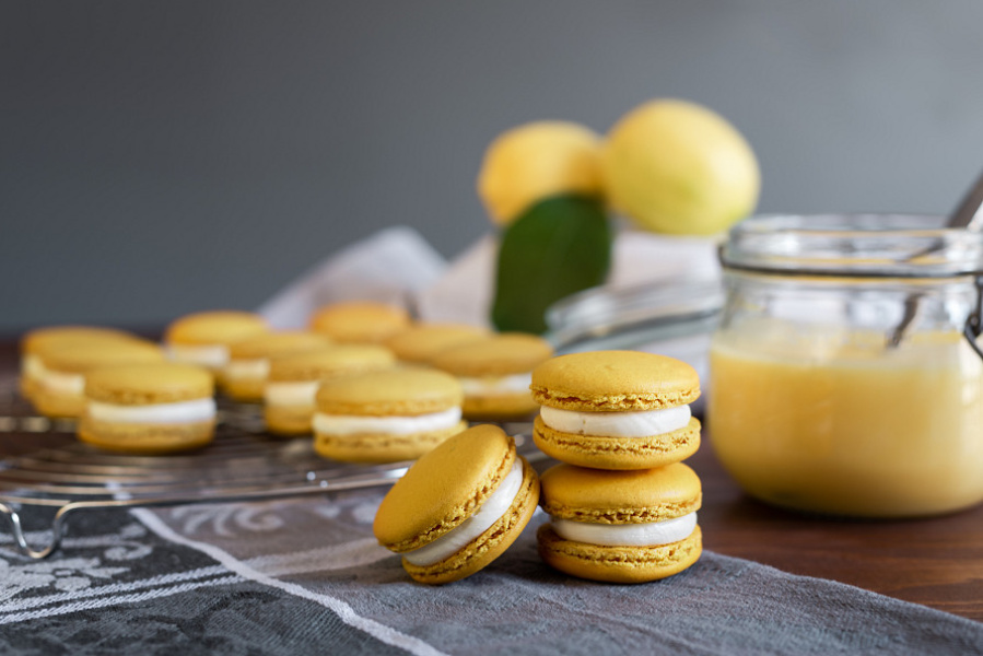 Lemon Macaron