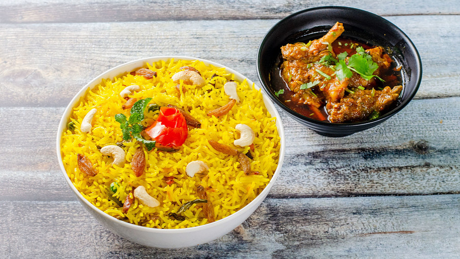 Kasha Murgi And Basanti Pulao