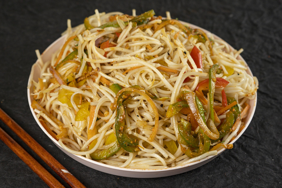 Veg Hakka Noodles