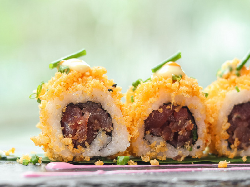 Crunchy Tuna Maki 6 Pcs