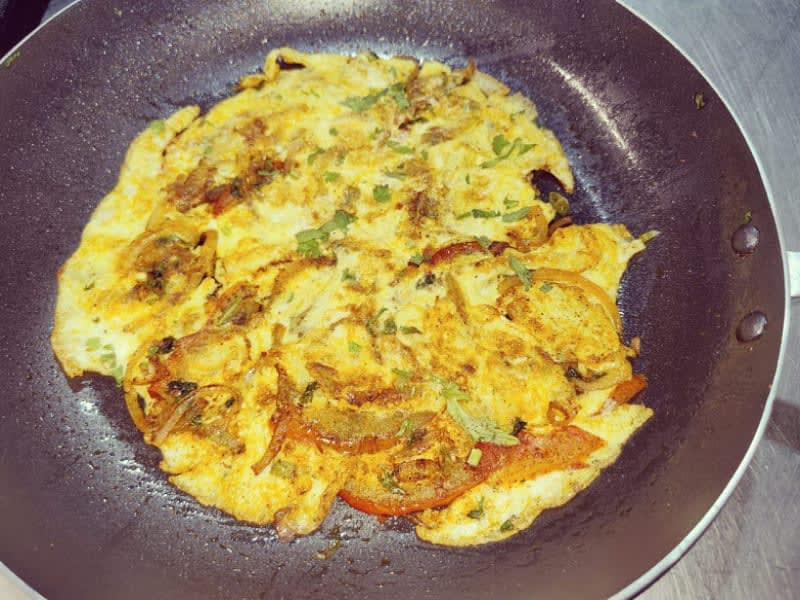 Changezi Omelette [2 Eggs]