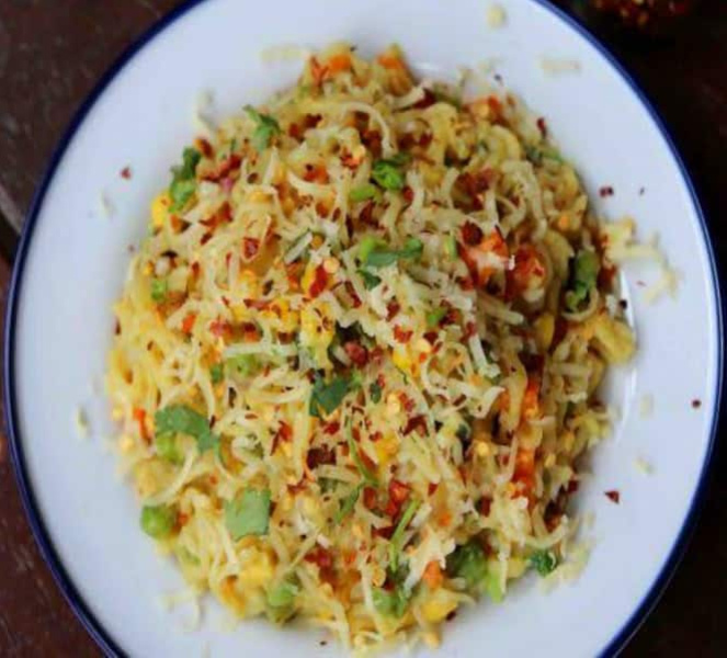 Vegetable And Cheese Maggi