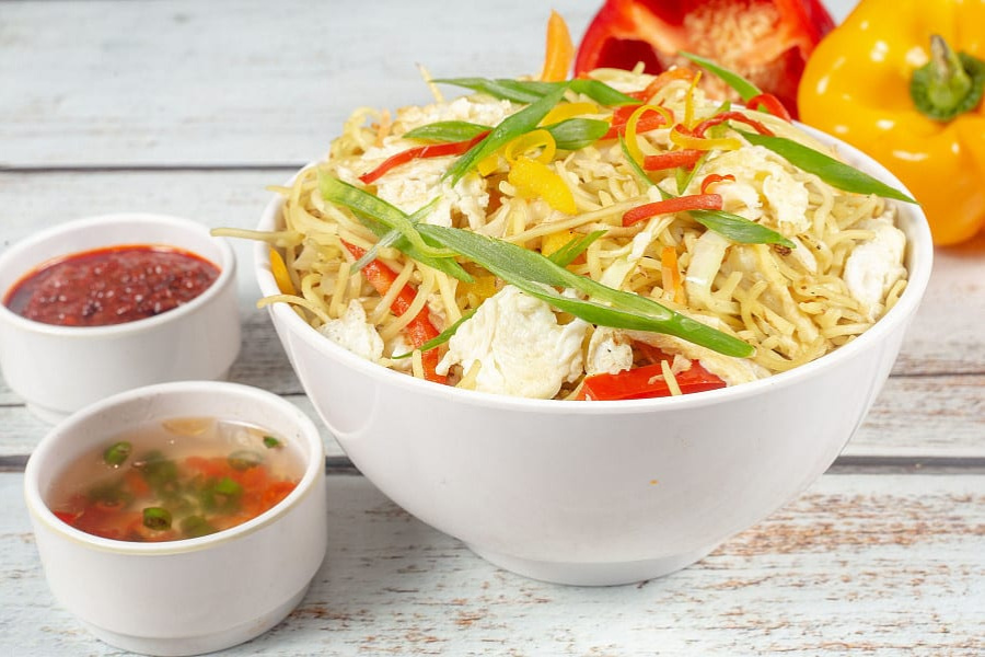 Schezwan Veg Noodles