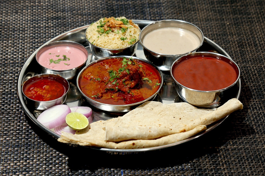 Gavran Chicken Masala Thali