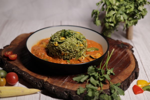 Cilantro Rice With Red Exotic Gravy