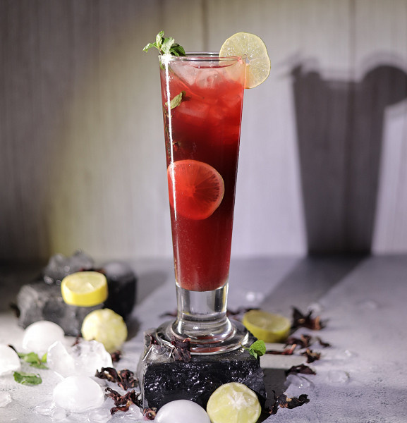 Hibiscus Flower Iced Tea